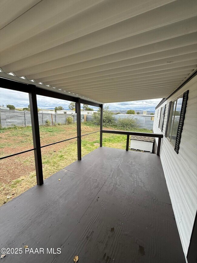 Building Photo - 15835 S Cordes Lakes Dr