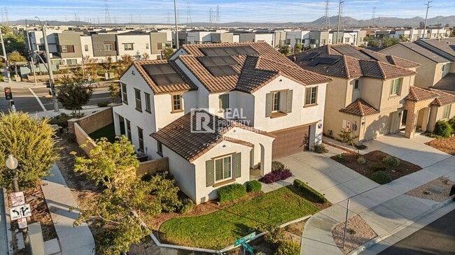 Building Photo - 3657 Bearberry Ave