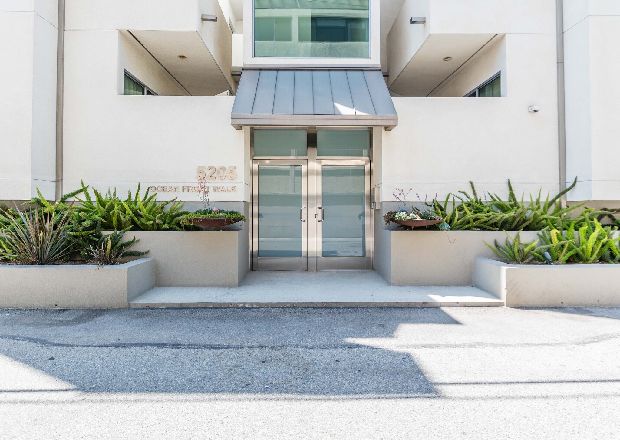 Entrance - 5205 Ocean Front Walk