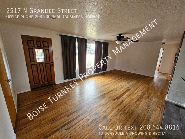Building Photo - 2517 N Grandee St
