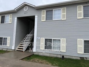 Building Photo - 3625 Centennial Cir