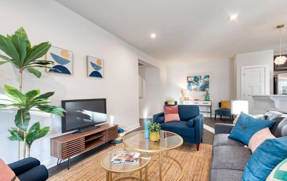 Building Photo - 10020 Ruffian Way