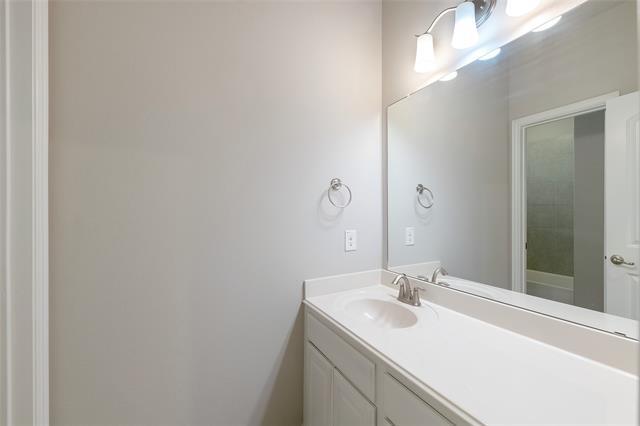 Building Photo - 6808 Badlands Dr