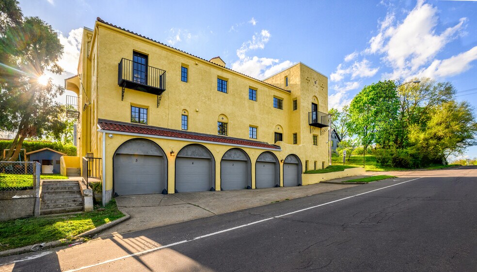 Building Photo - Spanish Apartments