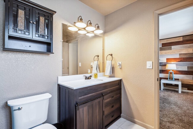 Building Photo - 2261 Sahara Dr