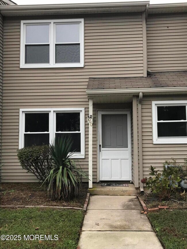 Primary Photo - 60 Tavistock Dr