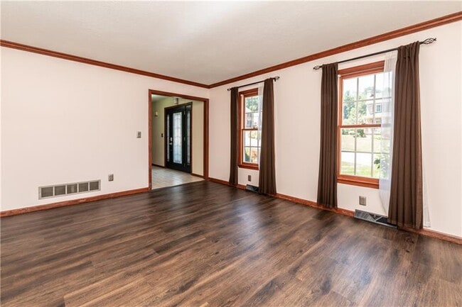 Building Photo - 238 Cumberland Dr