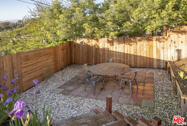 Building Photo - 1125 Oban Dr