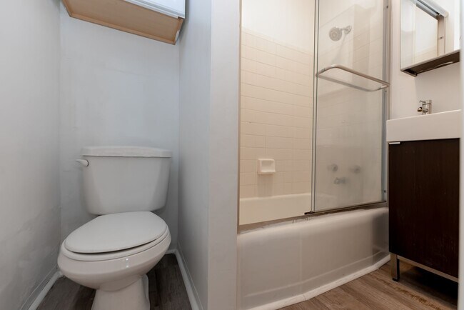 Building Photo - One Bedroom Micro Apartment S1 | Shadyside...