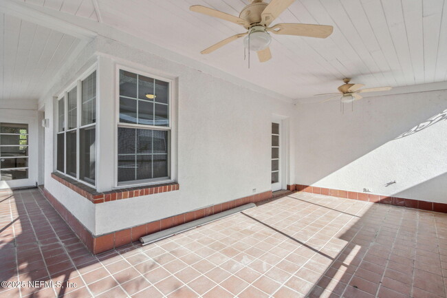 Building Photo - 1815 Largo Rd