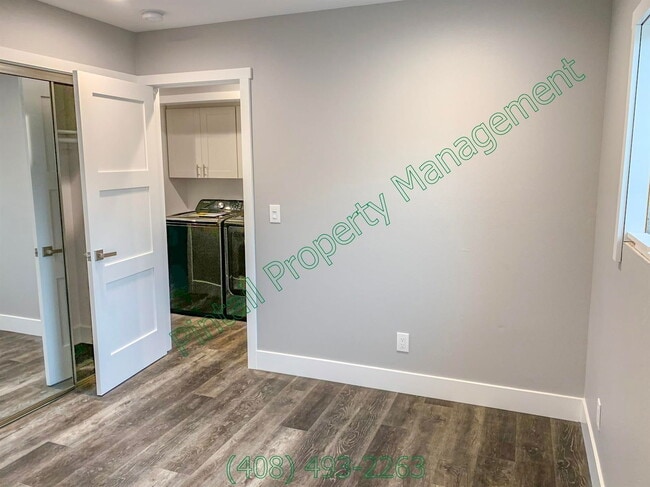 Building Photo - 756 N 11th St