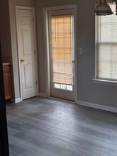 Building Photo - 110 Ashbury Dr