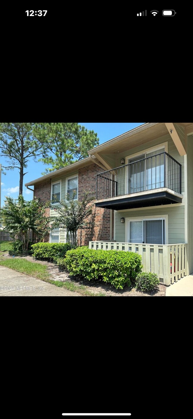 Building Photo - 3737 Loretto Rd