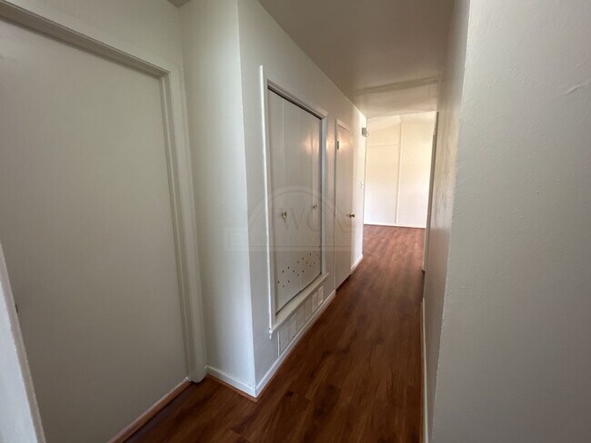 Building Photo - 1510 Metropolitan Dr