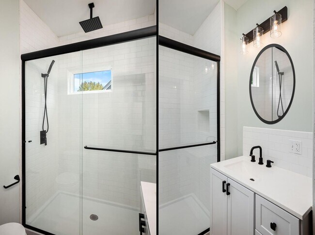 Building Photo - 4122 Locust St