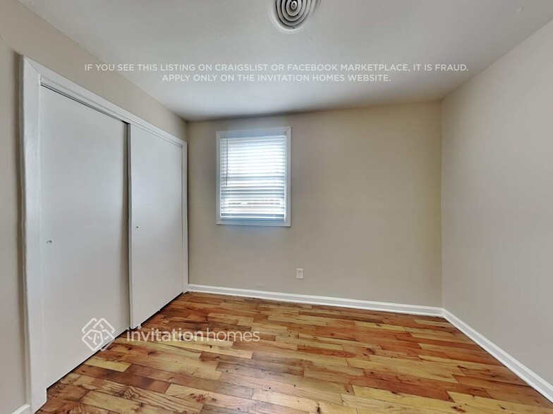 Building Photo - 392 Belgarde Pl SE