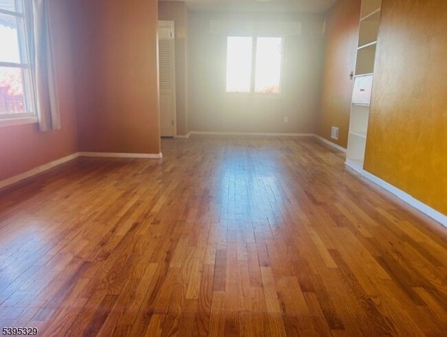 Building Photo - 120 Parsippany Rd