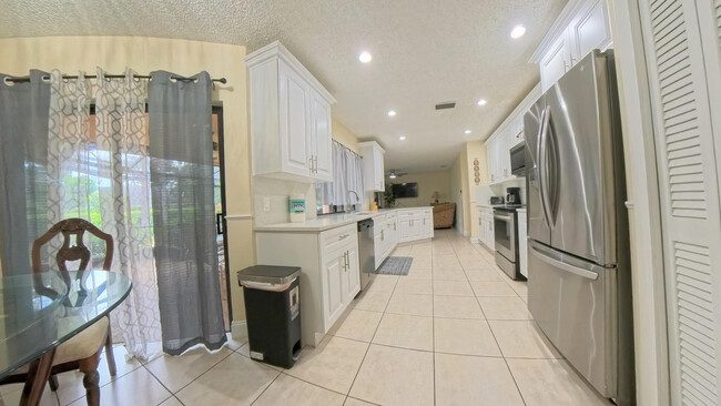 Building Photo - 13484 Jonquil Ct