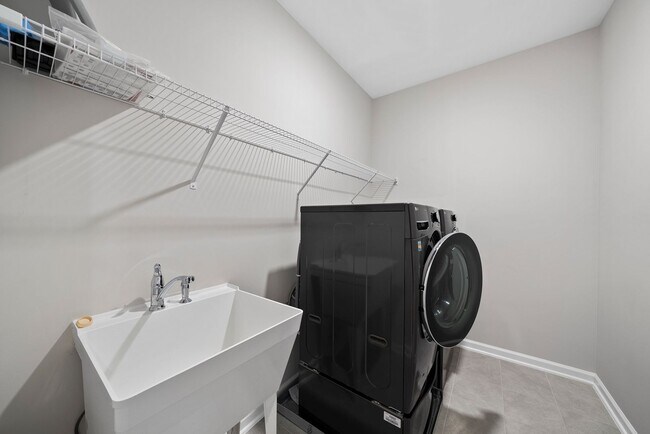 Building Photo - 2116 Curry Mdw Wy