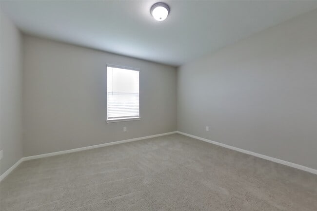Building Photo - 916 American Monarch Dr