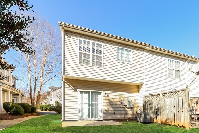 Building Photo - 8951 Gerren Ct