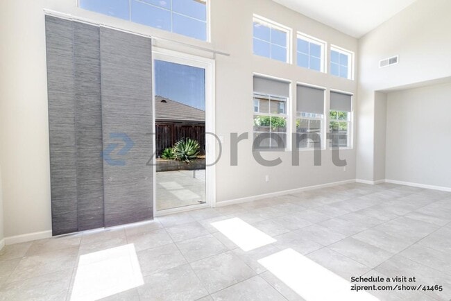 Building Photo - 776 Open Range Ave
