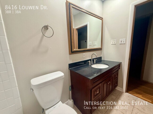Building Photo - 8416 Louwen Dr