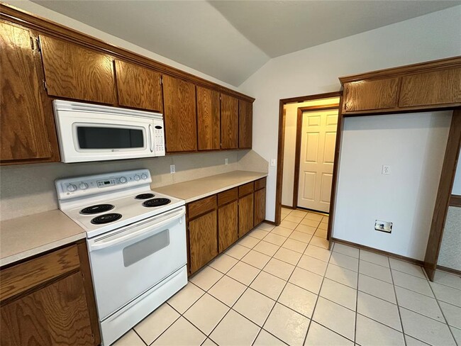 Building Photo - 628 NW 21st St