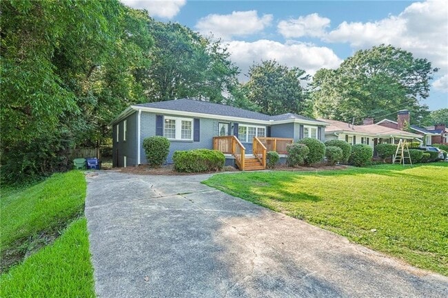 Building Photo - 125 Chappell Rd SW