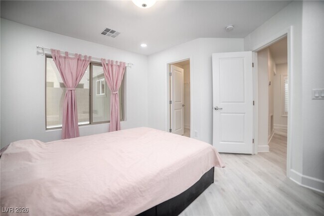 Building Photo - 8164 Caldera Creek St