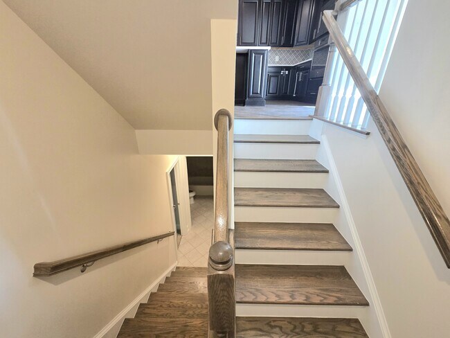 Building Photo - 5415 Stream Bank Ln