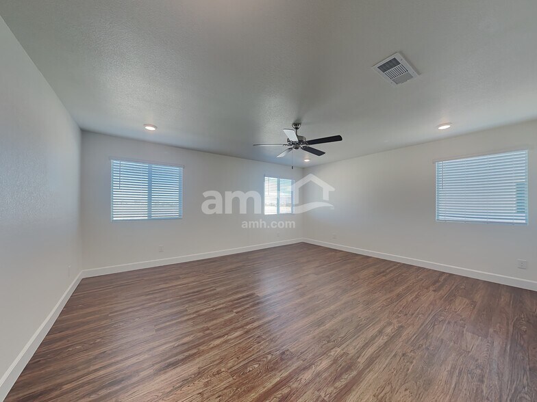 Building Photo - 6138 Theodore St