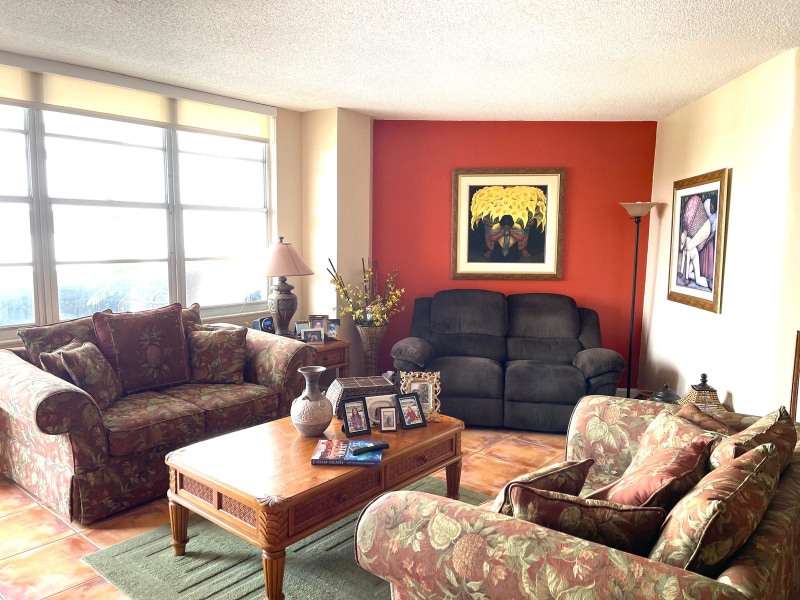 Building Photo - 3725 S Ocean Dr