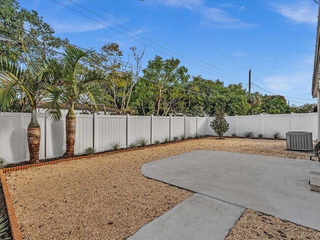 Building Photo - 5408 NE 3rd Ter.