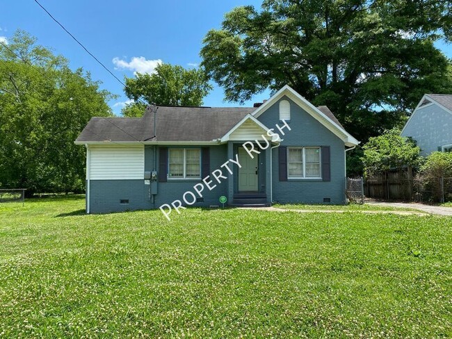 Building Photo - 112 N Lovell Ave
