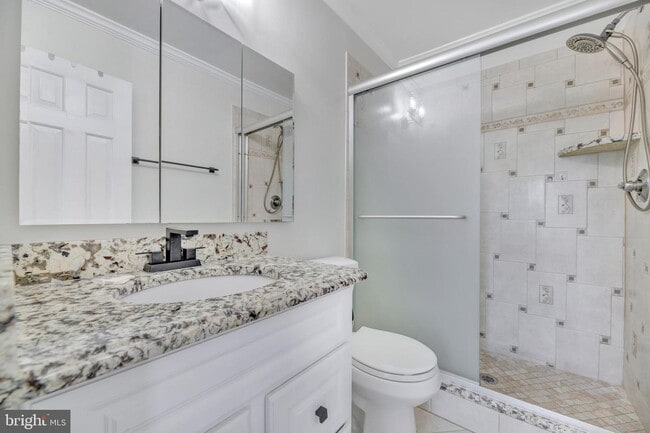 Building Photo - 7826 Mt Woodley Pl