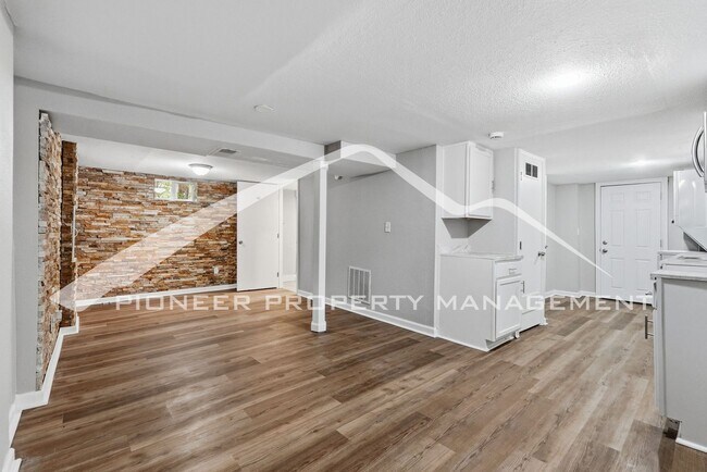 Building Photo - Spacious Home with 2 Kitchens and Central AC