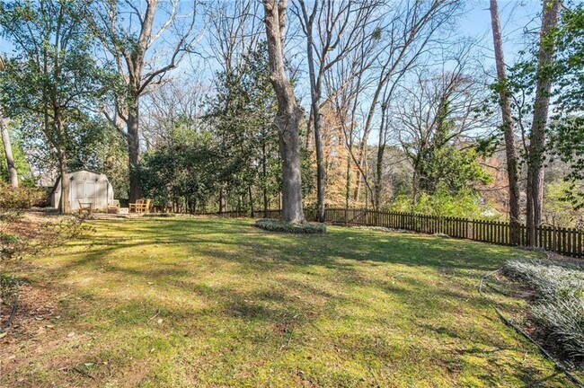 Building Photo - 1135 Vista Trail NE