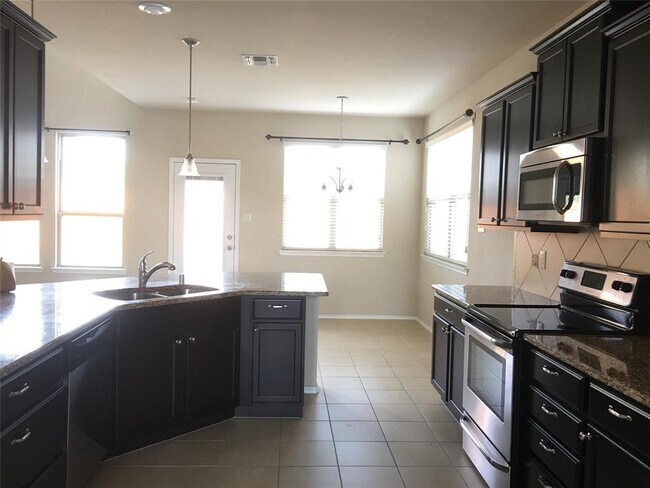 Building Photo - 1008 Forest Meadow Ct