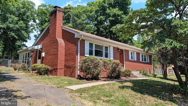 Building Photo - 7116 Judith Ave