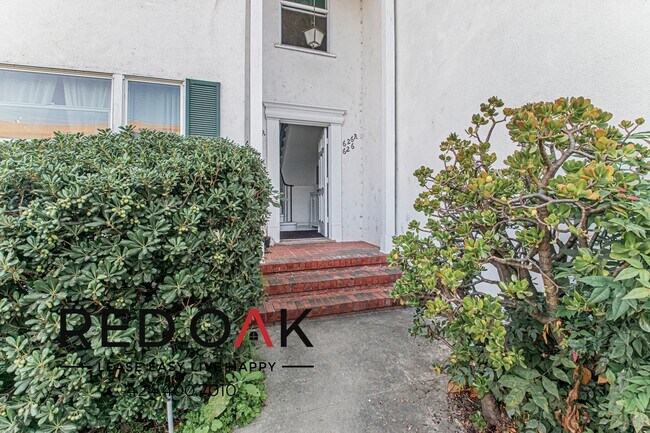 Building Photo - 608 Orange Grove Ave