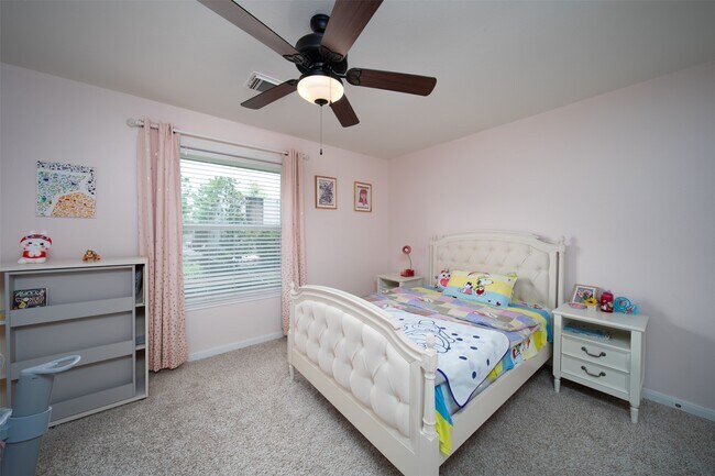 Building Photo - 20722 Fawnbrook Ct