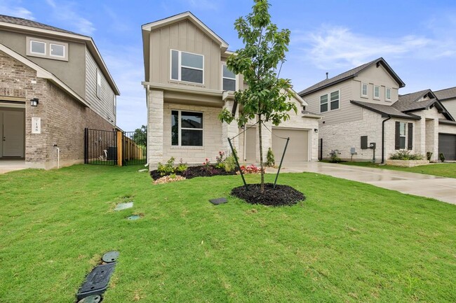 Building Photo - 144 Alicante Ln