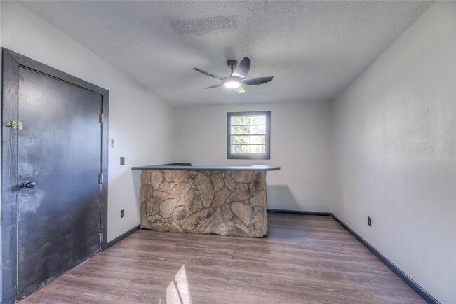 Building Photo - 1310 Young St