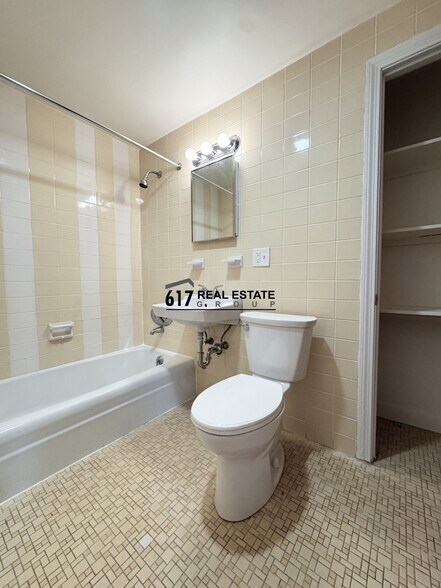 Building Photo - 64 Brighton Ave