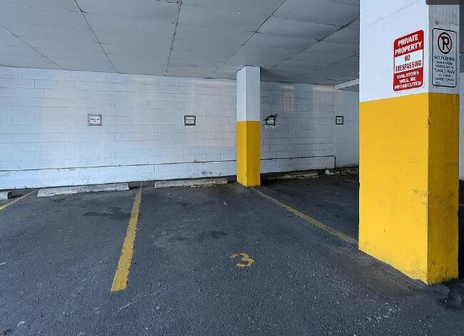 Building Photo - 10 Palisade Ave