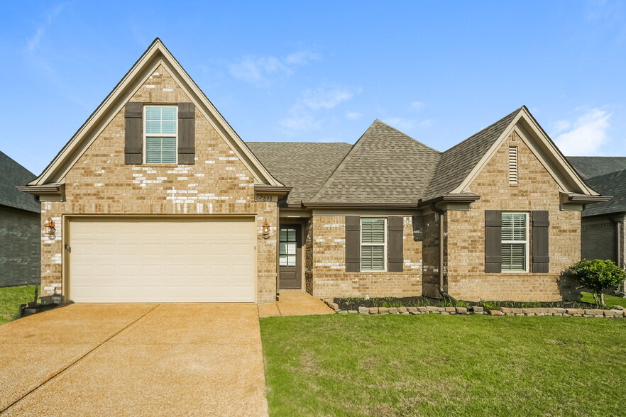 Primary Photo - 7898 Ironwood Dr