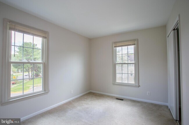 Building Photo - 751 Cherry Tree Ln