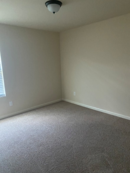 Building Photo - 2370 Allman Dr