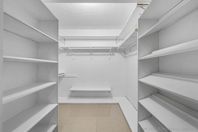 Building Photo - 3546 S Ocean Blvd